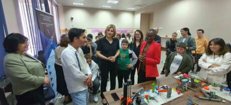 World Bank Regional Director Visited Tianeti School STEAM Innovative Space